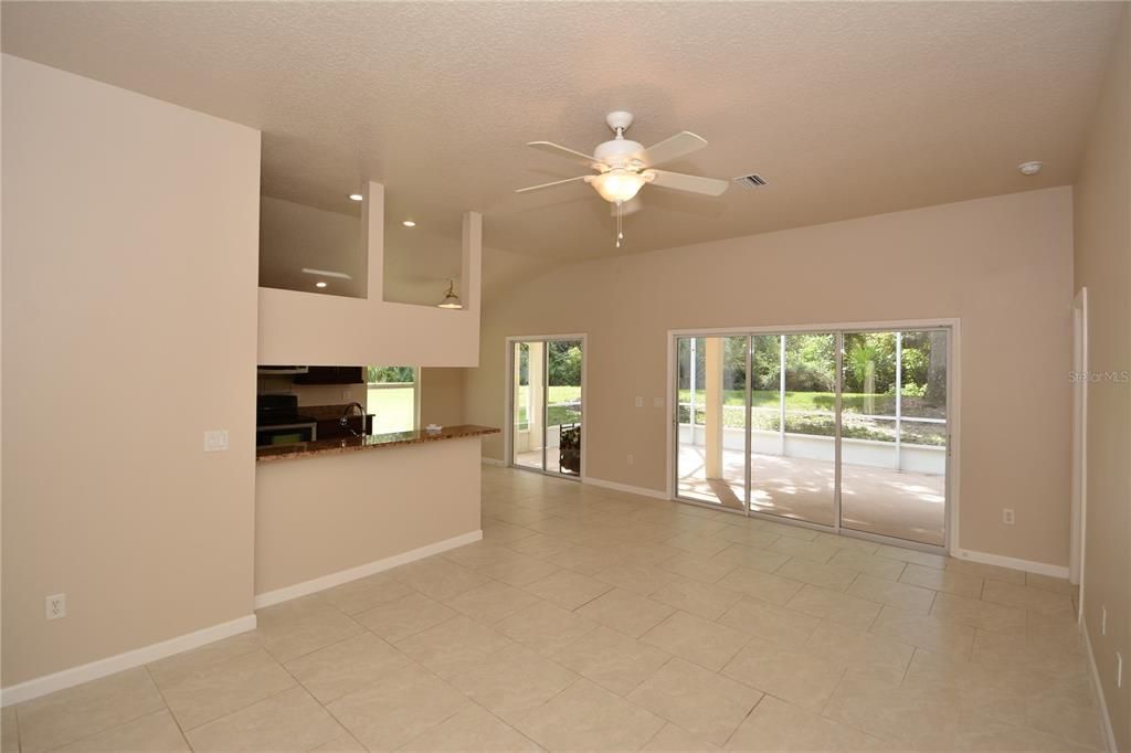 В аренду: $2,500 (3 спален, 2 ванн, 1938 Квадратных фут)