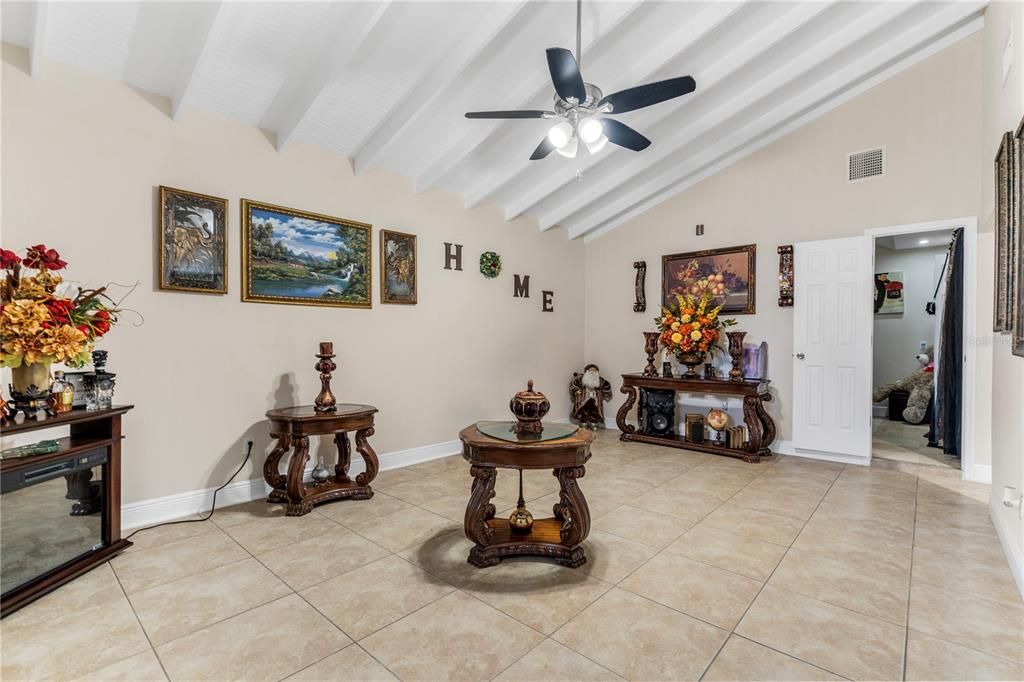 For Sale: $655,000 (6 beds, 4 baths, 2959 Square Feet)