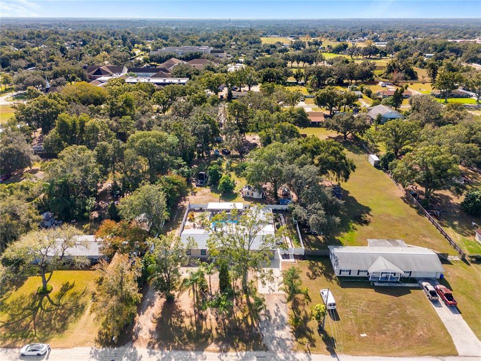 For Sale: $655,000 (6 beds, 4 baths, 2959 Square Feet)