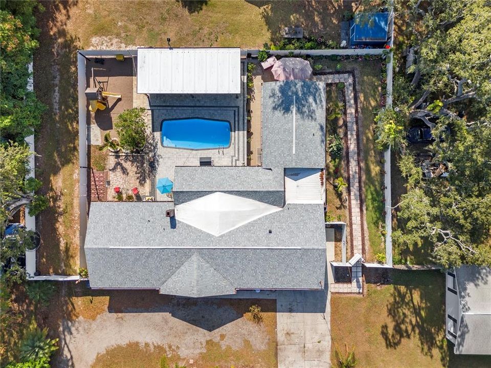 For Sale: $655,000 (6 beds, 4 baths, 2959 Square Feet)