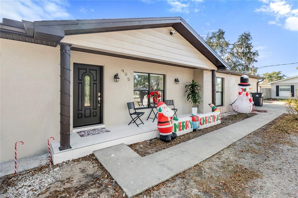 For Sale: $655,000 (6 beds, 4 baths, 2959 Square Feet)