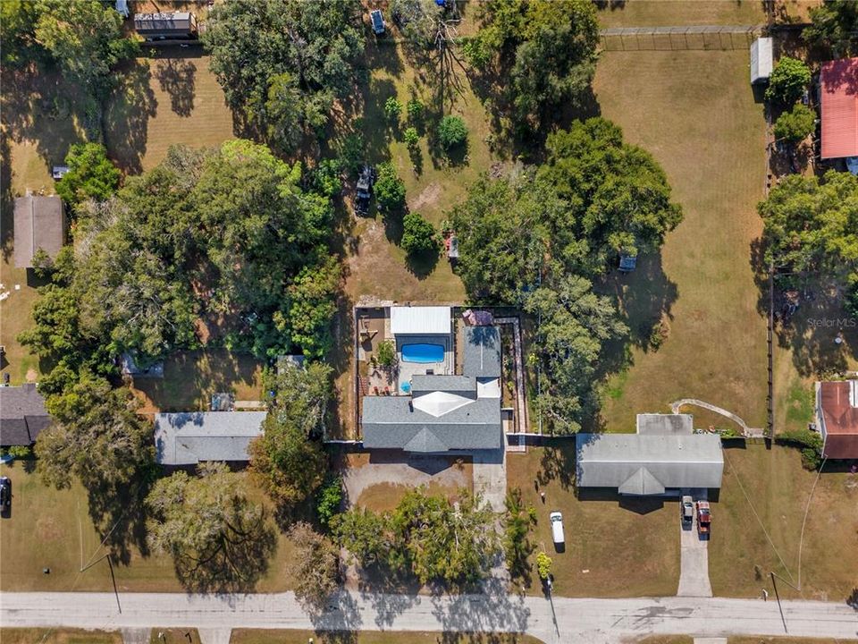 For Sale: $655,000 (6 beds, 4 baths, 2959 Square Feet)