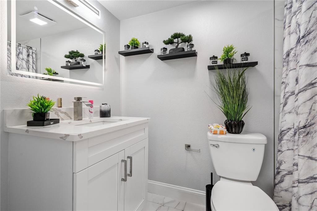 For Sale: $655,000 (6 beds, 4 baths, 2959 Square Feet)