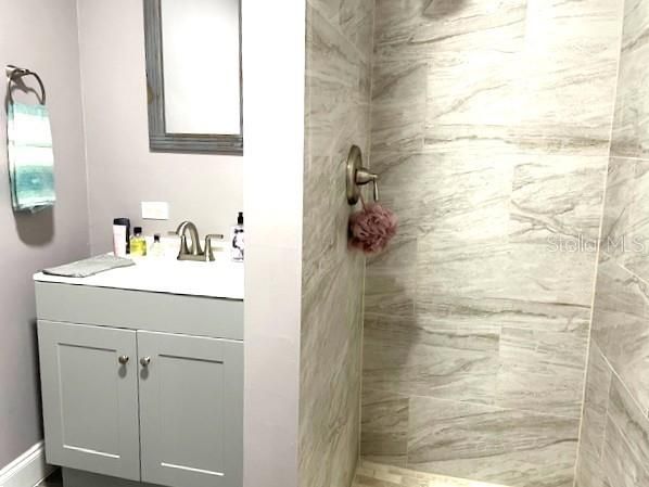 For Rent: $3,500 (2 beds, 2 baths, 728 Square Feet)