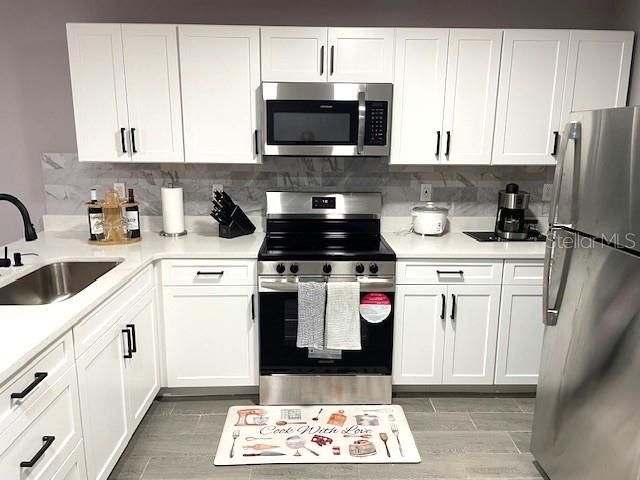 For Rent: $3,500 (2 beds, 2 baths, 728 Square Feet)