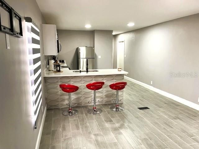 For Rent: $3,500 (2 beds, 2 baths, 728 Square Feet)