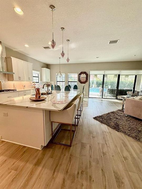 En Venta: $899,000 (5 camas, 4 baños, 3546 Pies cuadrados)