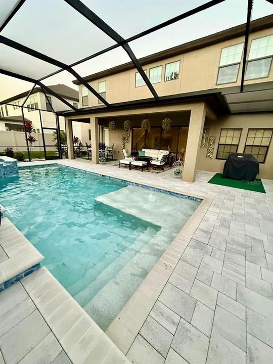 En Venta: $899,000 (5 camas, 4 baños, 3546 Pies cuadrados)