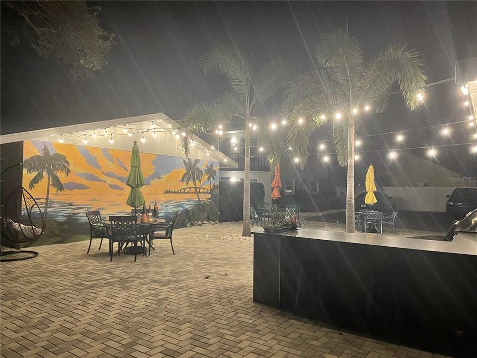 出租: $2,500 (2 贝兹, 1 浴室, 750 平方英尺)