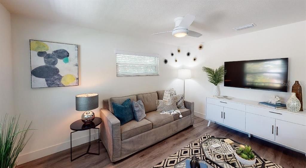 出租: $2,500 (2 贝兹, 1 浴室, 750 平方英尺)