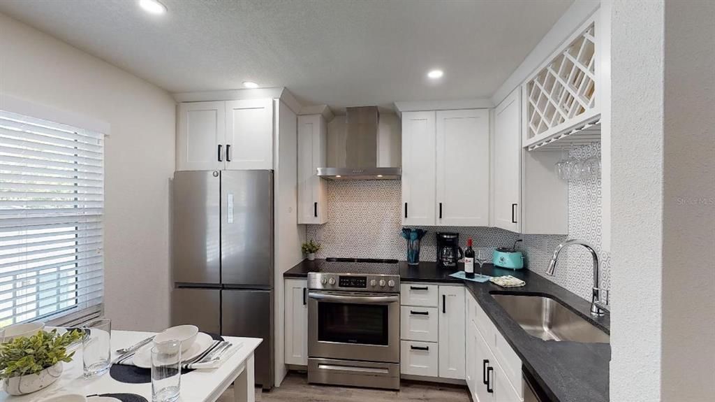 出租: $2,500 (2 贝兹, 1 浴室, 750 平方英尺)