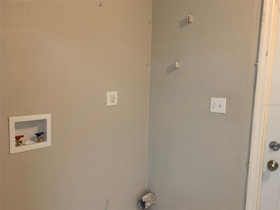 出租: $1,675 (3 贝兹, 2 浴室, 1250 平方英尺)