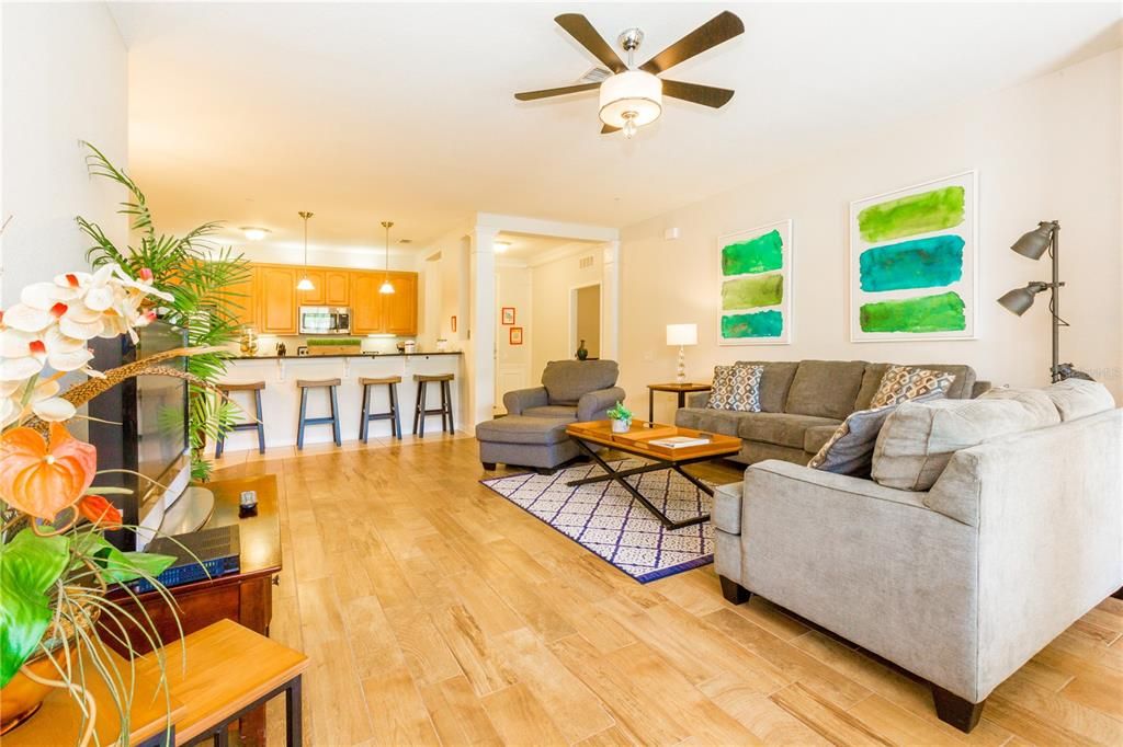 For Sale: $549,000 (2 beds, 2 baths, 1823 Square Feet)