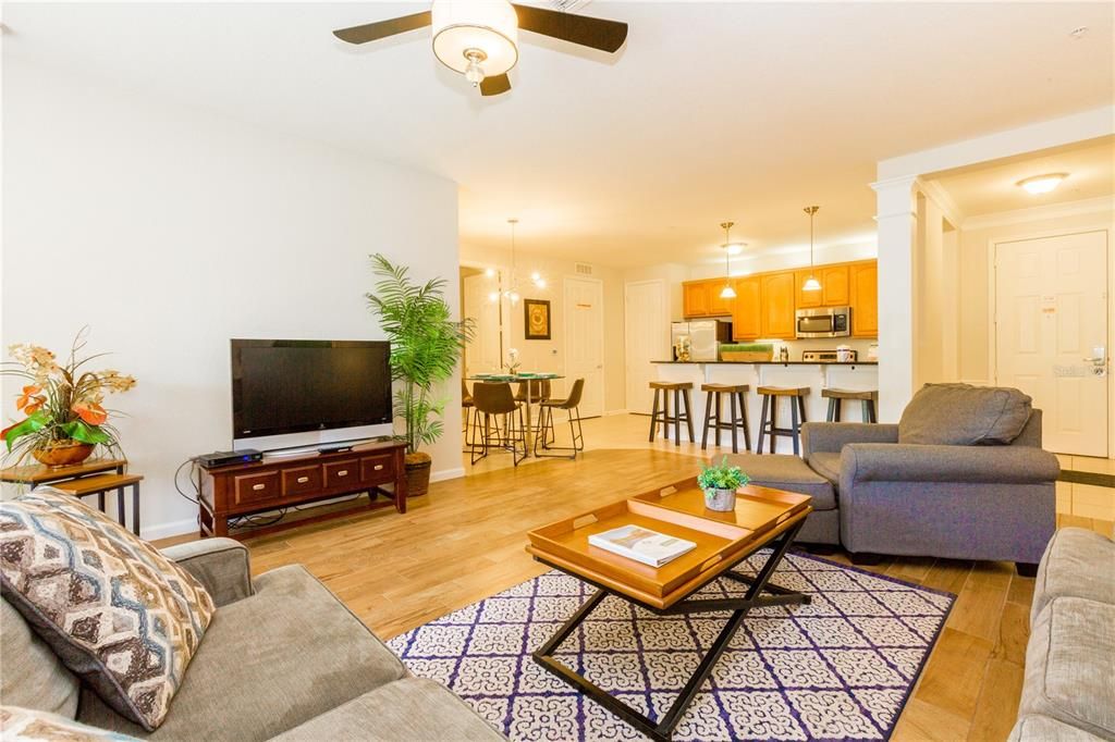 For Sale: $549,000 (2 beds, 2 baths, 1823 Square Feet)