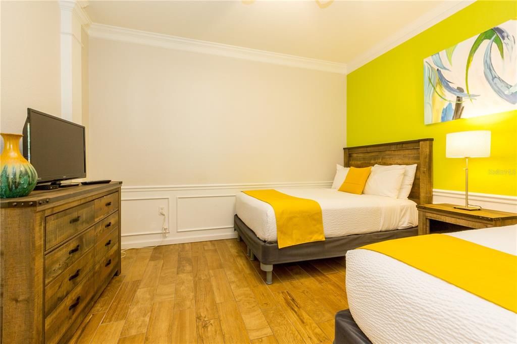 For Sale: $549,000 (2 beds, 2 baths, 1823 Square Feet)