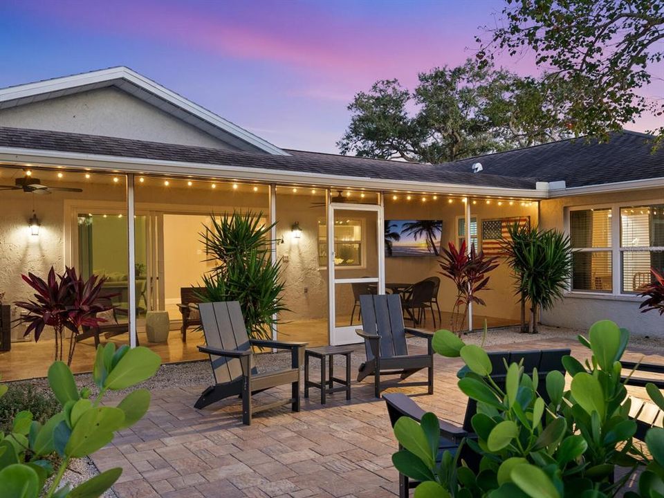 For Sale: $679,000 (4 beds, 2 baths, 2239 Square Feet)