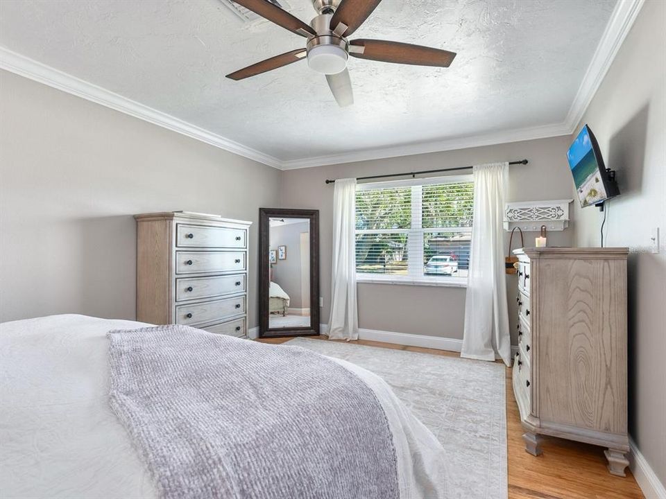 For Sale: $679,000 (4 beds, 2 baths, 2239 Square Feet)