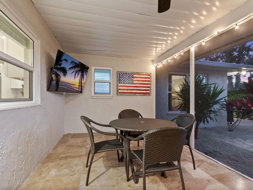 For Sale: $679,000 (4 beds, 2 baths, 2239 Square Feet)