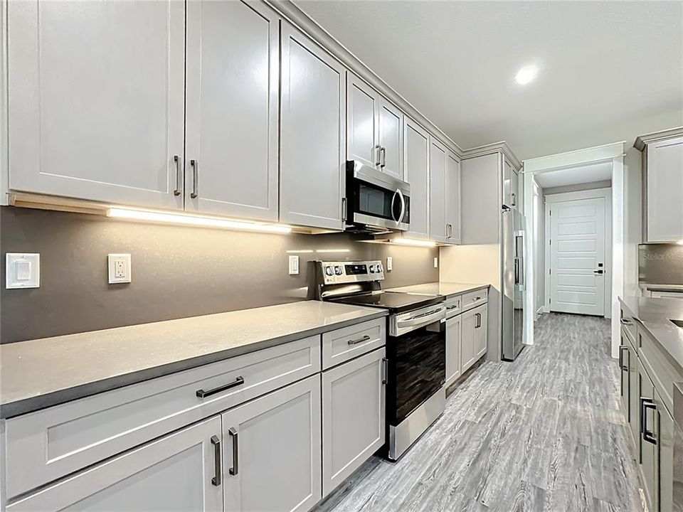 На продажу: $675,000 (3 спален, 2 ванн, 2247 Квадратных фут)