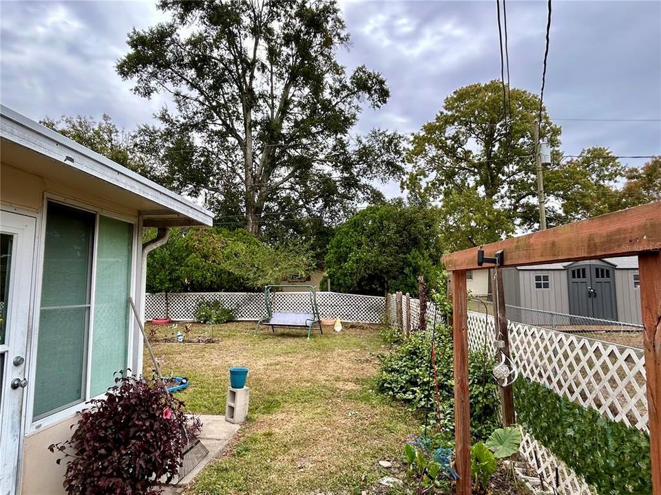 待售: $187,500 (2 贝兹, 1 浴室, 1156 平方英尺)