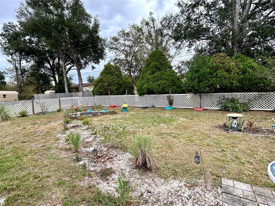 На продажу: $187,500 (2 спален, 1 ванн, 1156 Квадратных фут)