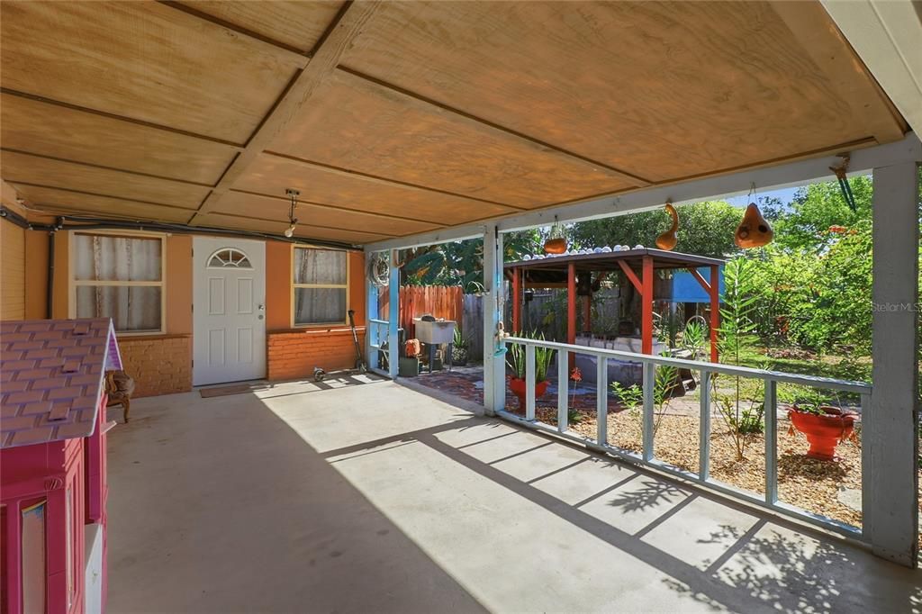 For Sale: $210,000 (3 beds, 1 baths, 1366 Square Feet)