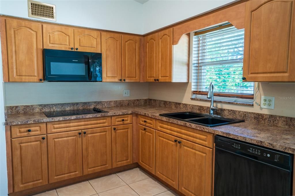 En Venta: $279,900 (3 camas, 1 baños, 1253 Pies cuadrados)