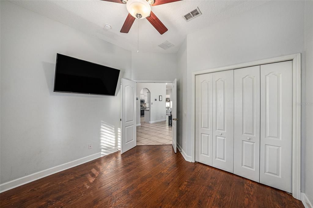 待售: $549,900 (4 贝兹, 3 浴室, 2675 平方英尺)