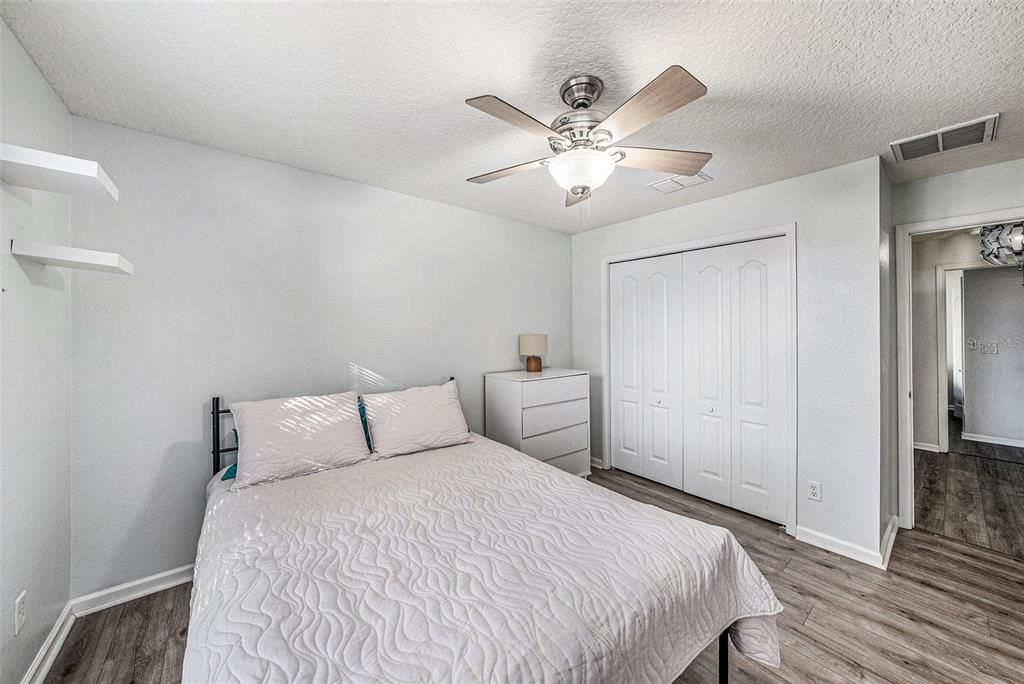 待售: $549,900 (4 贝兹, 3 浴室, 2675 平方英尺)