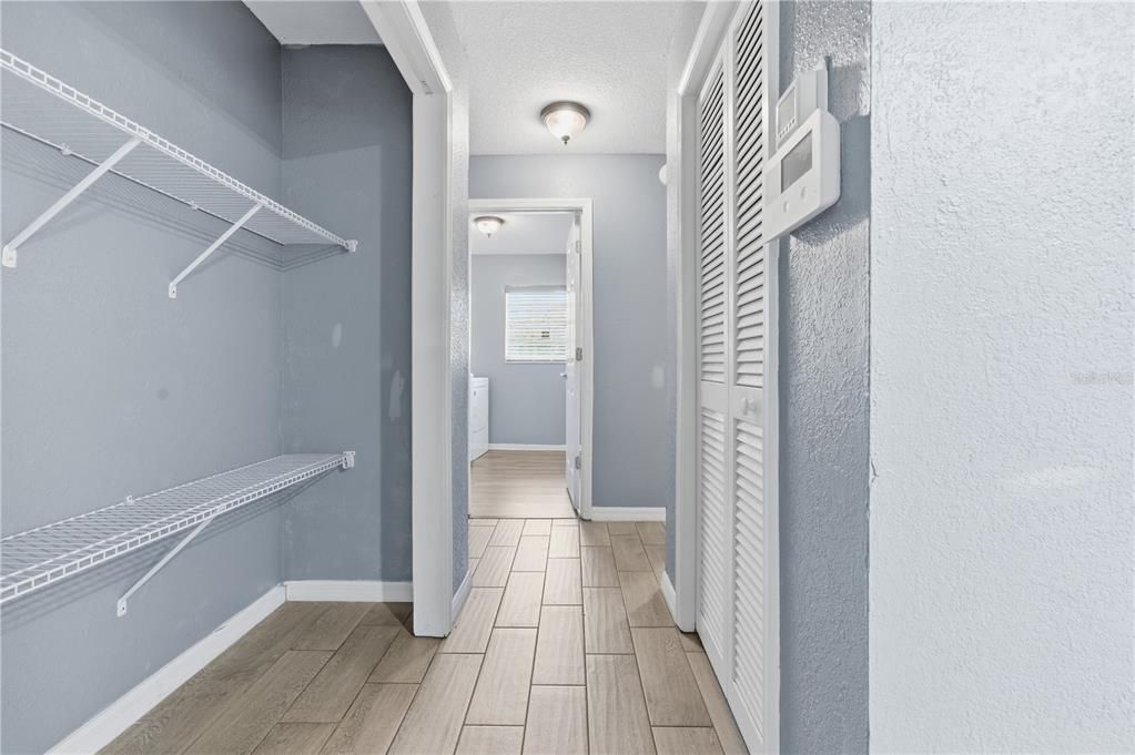 待售: $285,000 (3 贝兹, 2 浴室, 1564 平方英尺)