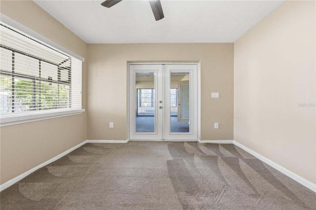 待售: $285,000 (3 贝兹, 2 浴室, 1564 平方英尺)