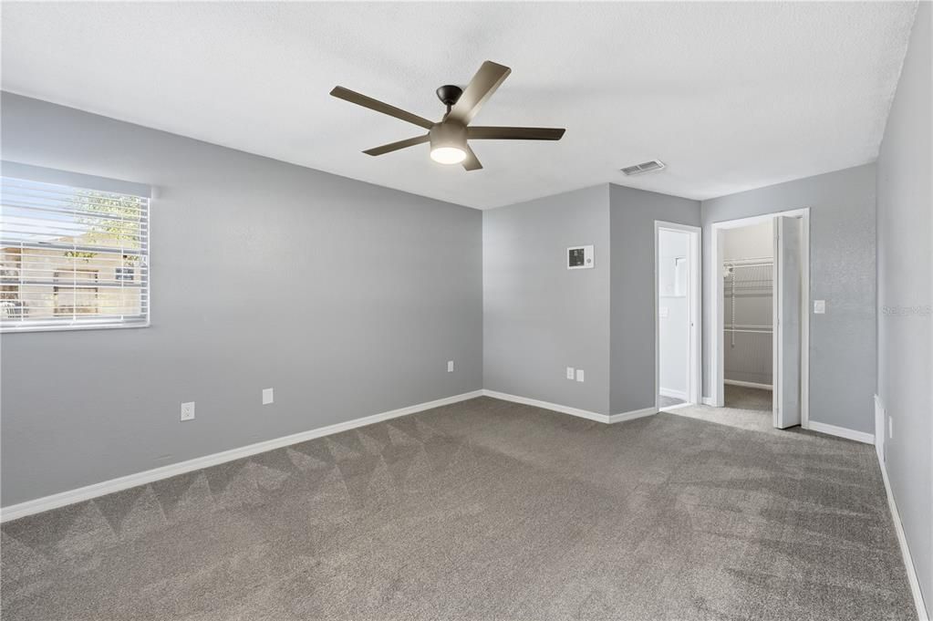 待售: $285,000 (3 贝兹, 2 浴室, 1564 平方英尺)