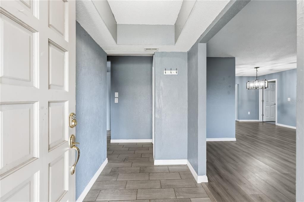 待售: $285,000 (3 贝兹, 2 浴室, 1564 平方英尺)