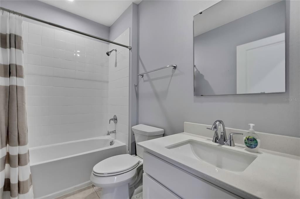 На продажу: $249,900 (3 спален, 2 ванн, 1450 Квадратных фут)