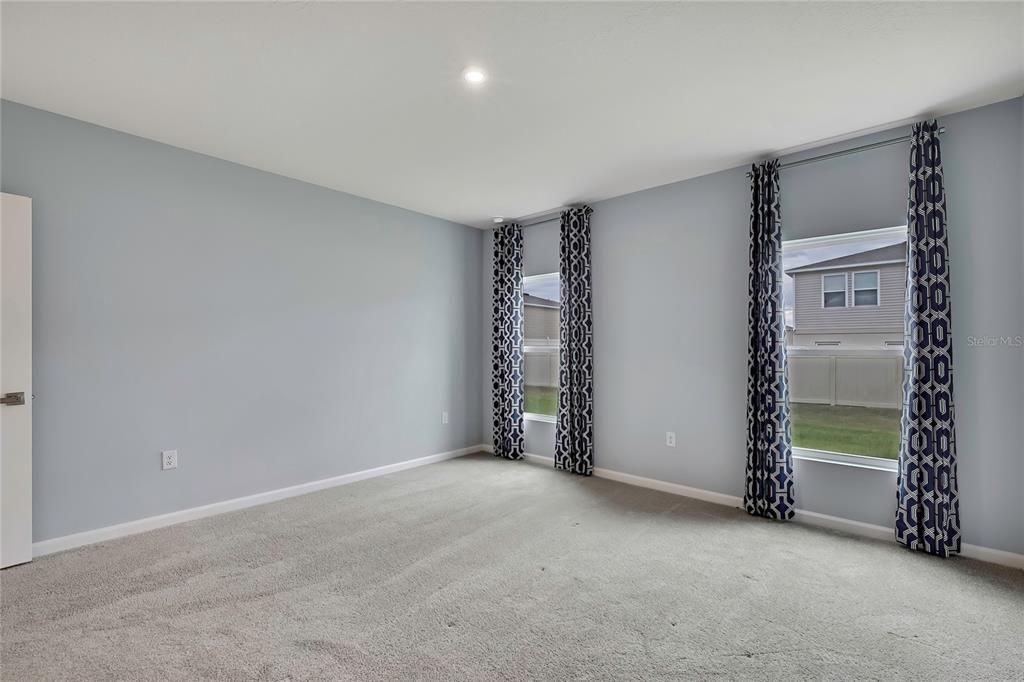 На продажу: $249,900 (3 спален, 2 ванн, 1450 Квадратных фут)