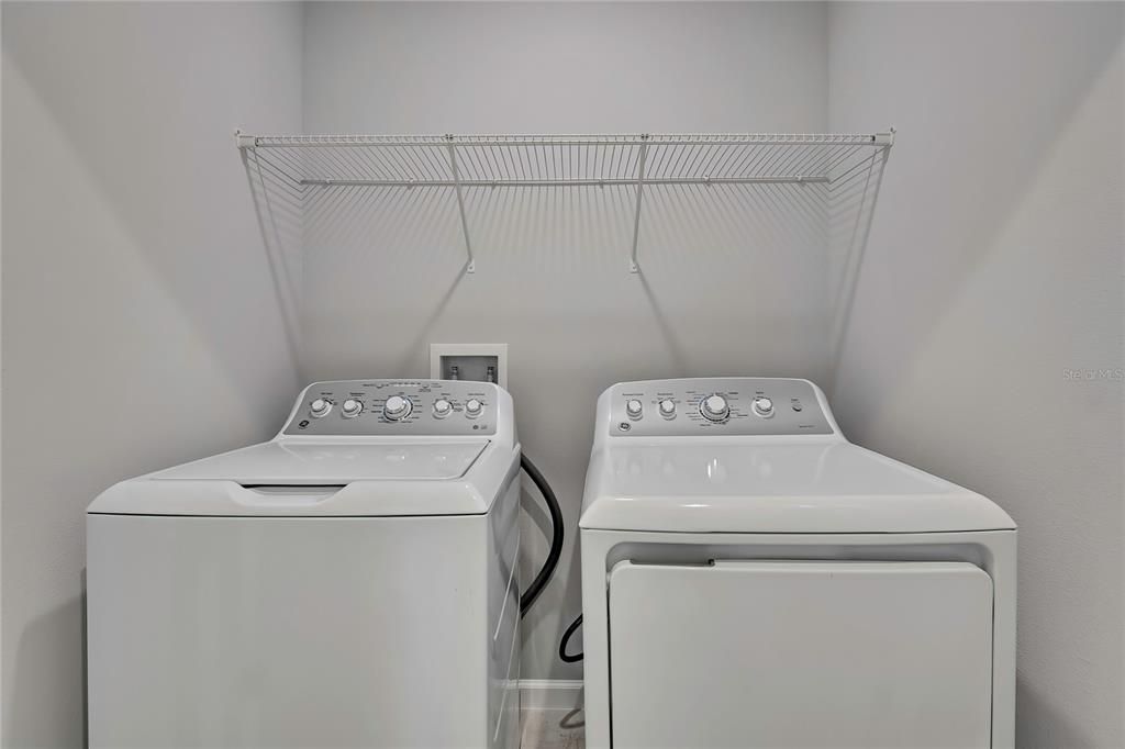 На продажу: $249,900 (3 спален, 2 ванн, 1450 Квадратных фут)