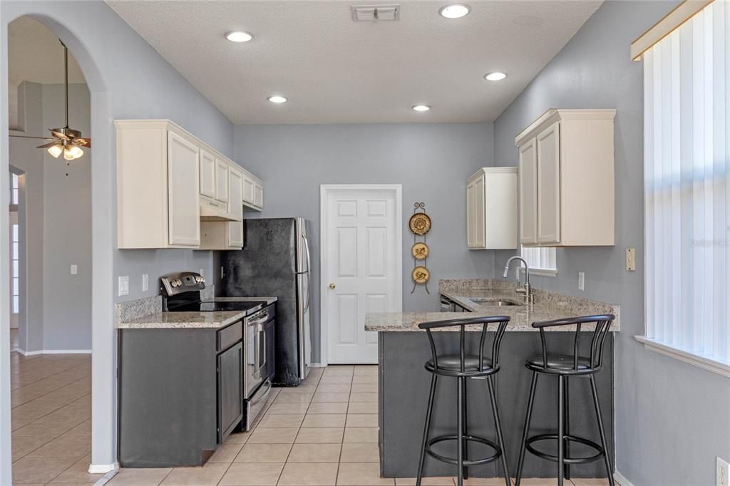 待售: $374,900 (3 贝兹, 2 浴室, 1699 平方英尺)