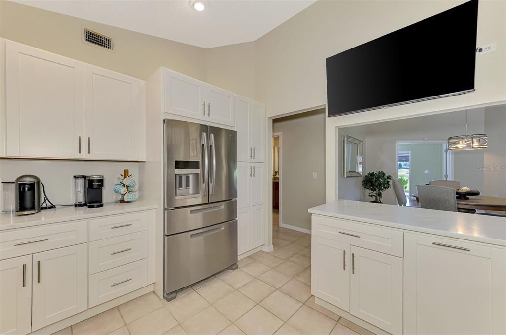 待售: $639,900 (3 贝兹, 2 浴室, 3009 平方英尺)