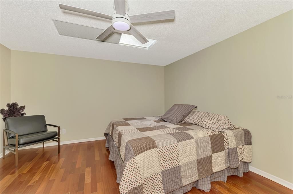 待售: $639,900 (3 贝兹, 2 浴室, 3009 平方英尺)