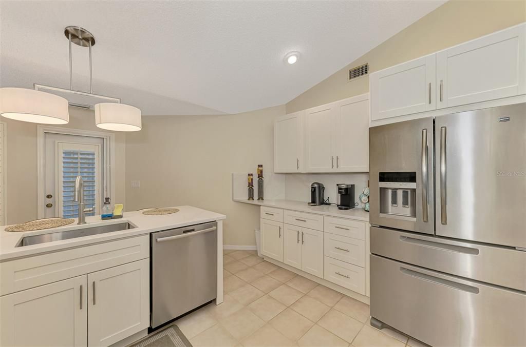 待售: $639,900 (3 贝兹, 2 浴室, 3009 平方英尺)