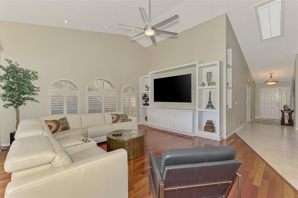 待售: $639,900 (3 贝兹, 2 浴室, 3009 平方英尺)