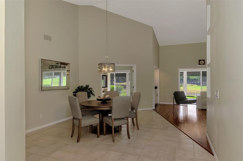 待售: $639,900 (3 贝兹, 2 浴室, 3009 平方英尺)