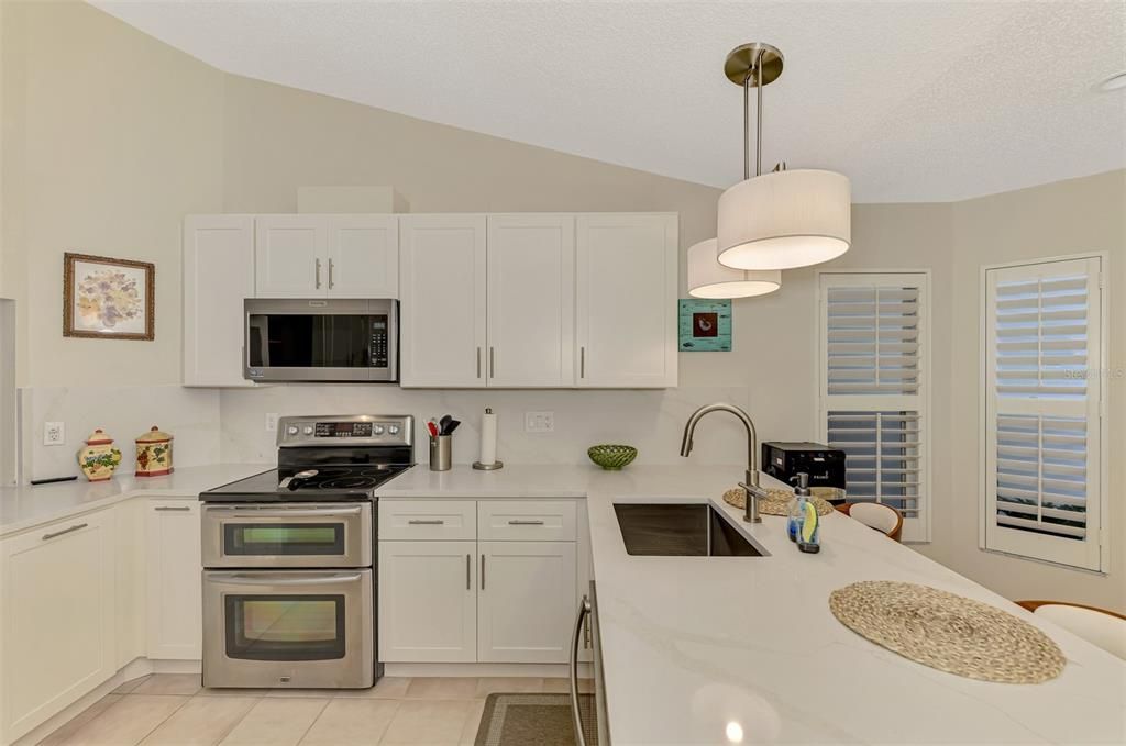 待售: $639,900 (3 贝兹, 2 浴室, 3009 平方英尺)