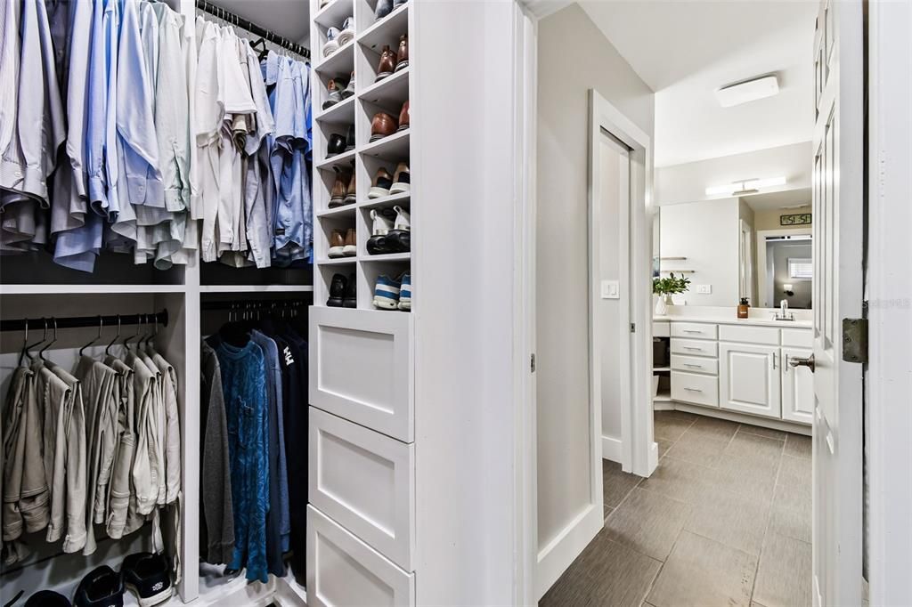 待售: $450,000 (3 贝兹, 2 浴室, 2272 平方英尺)