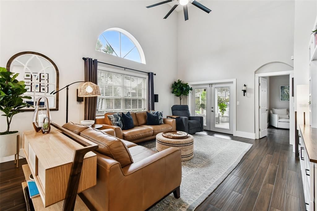 待售: $450,000 (3 贝兹, 2 浴室, 2272 平方英尺)