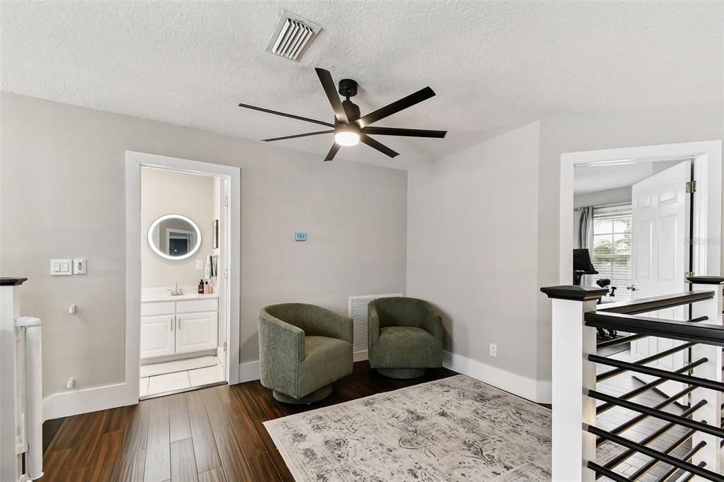 待售: $450,000 (3 贝兹, 2 浴室, 2272 平方英尺)