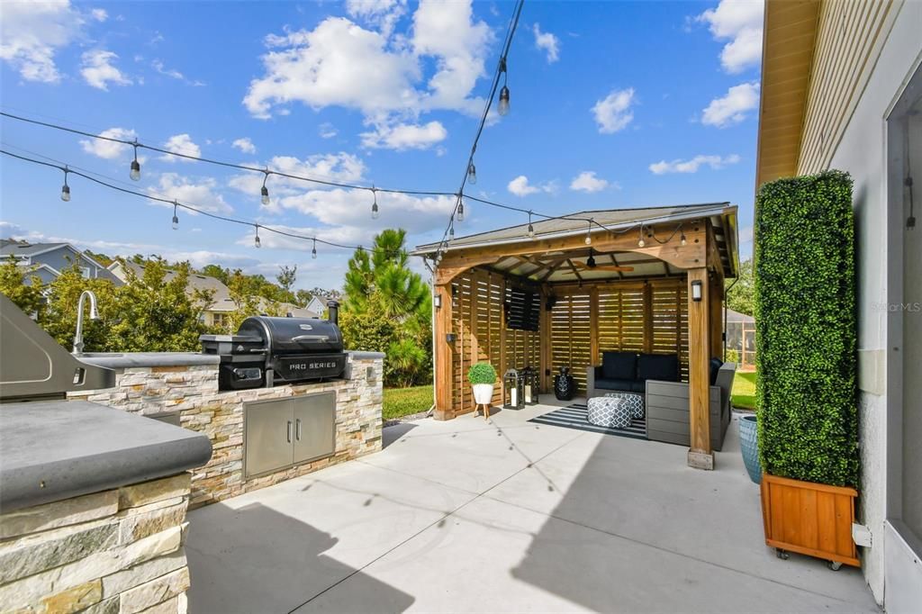 待售: $450,000 (3 贝兹, 2 浴室, 2272 平方英尺)