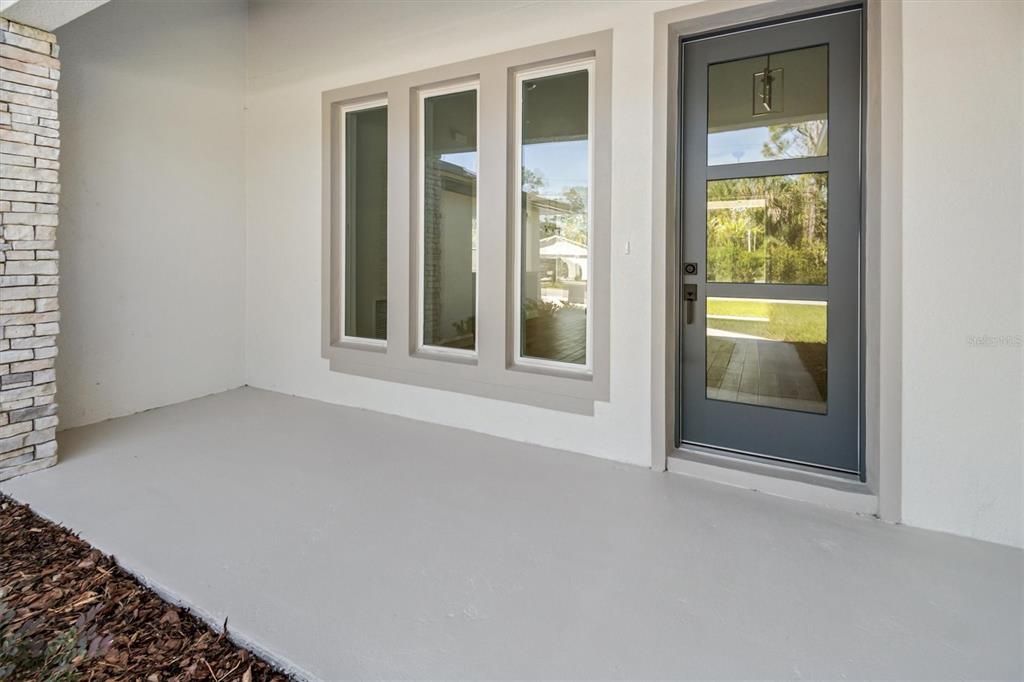 For Sale: $399,900 (4 beds, 2 baths, 1800 Square Feet)