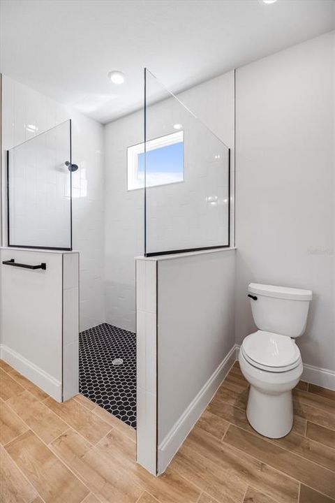 For Sale: $399,900 (4 beds, 2 baths, 1800 Square Feet)