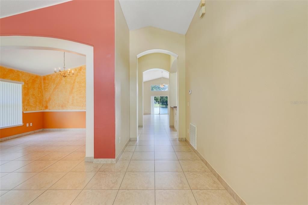 На продажу: $405,000 (3 спален, 2 ванн, 1858 Квадратных фут)